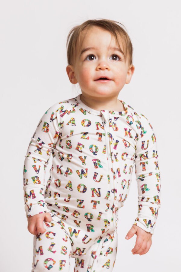 Little Letras Convertible Pyjamita